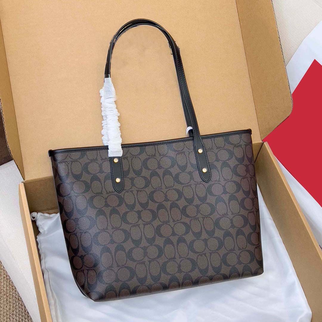 Tote Bag Designer Bag Women's Fashion Classic Shoulder Bag Luxury Handbags Flower Letter Large Capacity Leather Totes Commuting Shopping Bag Casual Tote 01 - 2 of 8