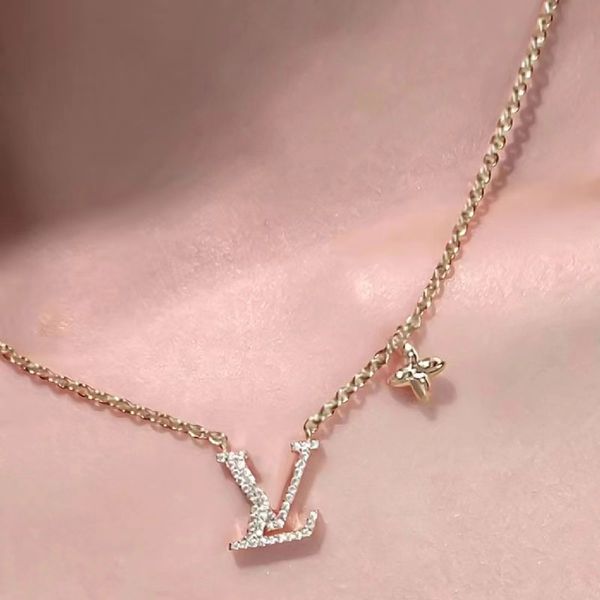 Designer Gold For Women Pendant Necklace Elegant L Necklaces High Quality Wedding Jewellery Letters Jewelry Party Gift Necklace Chain 00B4 - Jewelry - dupehive